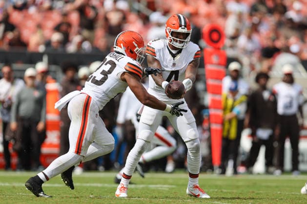 CLEVELAND, OH - AUGUST 22: Cleveland Browns quarterback Deshaun Watson (4) hands off to Cleveland Browns running back Ahmani Marshall (23) during the third quarter of the National Football League preseason game between the Buffalo Bills and Cleveland Browns on August 22, 2026, at Huntington Bank Field in Cleveland, OH. (Photo by Frank Jansky Icon Sportswire) NFL, American Football Herren, USA AUG 22 Bills at Browns EDITORIAL USE ONLY Icon260822020