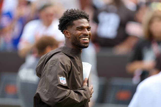 CLEVELAND, OH - AUGUST 22: Cleveland Browns quarterback Shedeur Sanders (2) leads the field following the National Football League preseason game between the Buffalo Bills and Cleveland Browns on August 22, 2026, at Huntington Bank Field in Cleveland, OH. (Photo by Frank Jansky Icon Sportswire) NFL, American Football Herren, USA AUG 22 Bills at Browns EDITORIAL USE ONLY Icon260822042