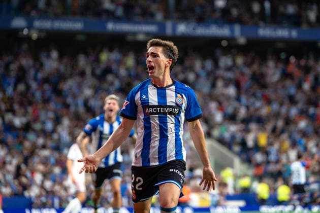 Spanish LaLiga EA Sports RCD Espanyol v Real Madrid CF in Cornella, Spain. RCD Espanyol player Alex Calatrava (22) celebrates his score during LaLiga EA Sports match between RCD Espanyol and Real Madrid CF in RCDE Stadium, Cornella, Spain, on August 22, 2026. Cornella RCDE Stadium Barcelona Spain