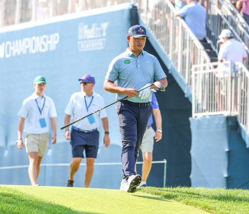 AUG 22, 2026: Si Woo Kim of the South Korea walks off the tee box during the third round of the BMW Championship at Bellerive Country Club in St. Louis, Missouri. CSM St. Louis United States - ZUMAc04_ 20260822_zma_c04_043 Copyright: xRomanxPunox