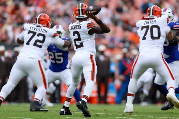 CLEVELAND, OH - AUGUST 22: Cleveland Browns quarterback Shedeur Sanders (2) throws a pass during the first quarter of the National Football League preseason game between the Buffalo Bills and Cleveland Browns on August 22, 2026, at Huntington Bank Field in Cleveland, OH. (Photo by Frank Jansky Icon Sportswire) NFL, American Football Herren, USA AUG 22 Bills at Browns EDITORIAL USE ONLY Icon260822046