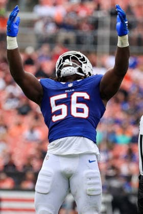 CLEVELAND, OH - AUGUST 22: Buffalo Bills linebacker Javon Solomon (56) reacts a Bills defensive stop during the second quarter of the National Football League preseason game between the Buffalo Bills and Cleveland Browns on August 22, 2026, at Huntington Bank Field in Cleveland, OH. (Photo by Frank Jansky Icon Sportswire) NFL, American Football Herren, USA AUG 22 Bills at Browns EDITORIAL USE ONLY Icon260822055