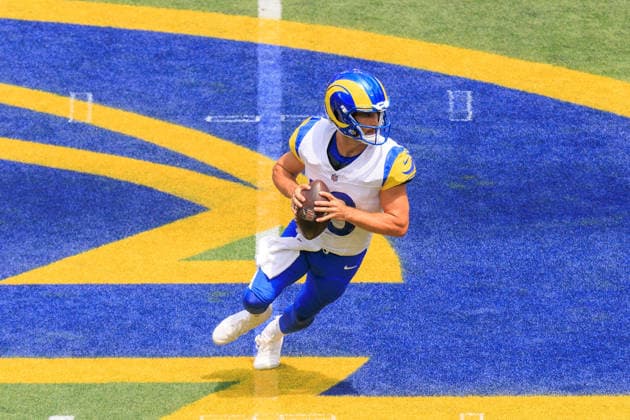 August 22, 2026, Inglewood, California, USA: 13 Stetson Bennett IV, QB of the Los Angeles Rams looks to pass during a preseason NFL, American Football Herren, USA game against the New Orleans Saints on Saturday August 22, 2026 at SoFi Stadium in Inglewood, California. JAVIER ROJAS PI Inglewood USA - ZUMAp124 20260822_zaa_p124_016 Copyright: xJavierxRojasx