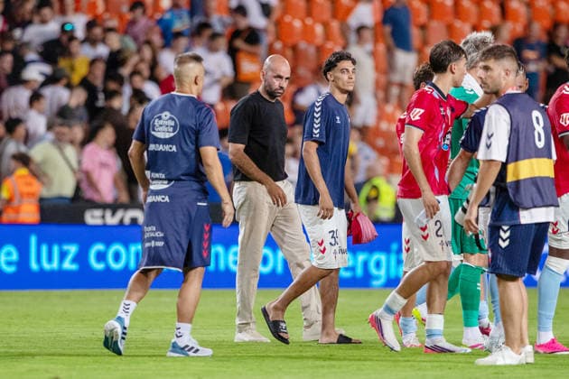 ESP: LaLiga EA Sports Valencia CF v Celta de Vigo Claudio Giraldez coach of Celta Vigo during LaLiga EA Sports match between Valencia CF v Celta de Vigo played at Mestalla Stadium, Valencia on August 22 2026 in Spain Spain Soccer *** ESP LaLiga EA Sports Valencia CF vs. Celta de Vigo Claudio Giraldez, coach of Celta de Vigo, during the LaLiga EA Sports match between Valencia CF and Celta de Vigo played at Mestalla Stadium in Valencia on August 22, 2026, in Spain. Spanish Soccer Copyright: xAgenciaxLOFx