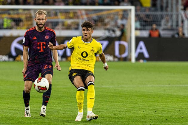 Franz-Beckenbauer-Supercup 2026: Borussia Dortmund - FC Bayern München; 22.08.2026 Konrad Laimer (FC Bayern München, 27), Samuele Inacio (Borussia Dortmund, 40) Franz-Beckenbauer-Supercup 2026: Borussia Dortmund - FC Bayern München; Signal Iduna Park, Dortmund; 22.08.2026 *** Franz Beckenbauer Super Cup 2026 Borussia Dortmund vs. FC Bayern Munich August 22, 2026 Konrad Laimer, FC Bayern Munich, 27, Samuele Inacio, Borussia Dortmund, 40 Franz Beckenbauer Super Cup 2026 Borussia Dortmund vs. FC Bayern Munich, Signal Iduna Park, Dortmund, August 22, 2026 Copyright: xBEAUTIFULxSPORTS Buriakovx
