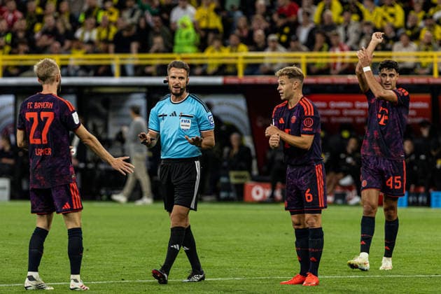 Franz-Beckenbauer-Supercup 2026: Borussia Dortmund - FC Bayern München; 22.08.2026 Daniel Schlager (Schiedsrichter, Bietigheim), Konrad Laimer (FC Bayern München, 27), Joshua Kimmich (FC Bayern München, 6), Aleksandar Pavlovic (FC Bayern München, 45) Franz-Beckenbauer-Supercup 2026: Borussia Dortmund - FC Bayern München; Signal Iduna Park, Dortmund; 22.08.2026 *** Franz Beckenbauer Super Cup 2026 Borussia Dortmund vs. FC Bayern Munich August 22, 2026 Daniel Schlager, Referee, Bietigheim; Konrad Laimer, FC Bayern Munich; 27, Joshua Kimmich, FC Bayern Munich, 6, Aleksandar Pavlovic, FC Bayern Munich, 45 Franz Beckenbauer Super Cup 2026 Borussia Dortmund vs. FC Bayern Munich Signal Iduna Park, Dortmund August 22, 2026 Copyright: xBEAUTIFULxSPORTS Buriakovx