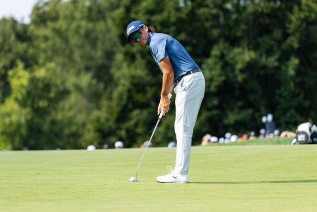August 22, 2026, St. Louis, Missouri, USA: RICKIE FOWLER looks to putt the golf ball on the first hole green during Round 3 of the BMW Championship at Bellerive Country Club. St. Louis USA - ZUMAw173 20260822_zsp_w173_075 Copyright: xLukexWelshx
