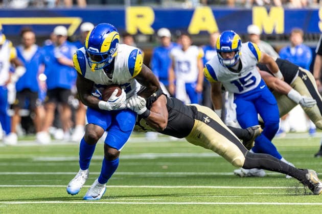 August 22, 2026, Inglewood, California, USA: Los Angeles Rams Running Back Jordan Waters (32) is tackled by New Orleans Saints Edge Fadil Diggs (40) during an NFL, American Football Herren, USA football preseason game, in Inglewood, Calif. on Saturday August 22, 2026. Inglewood USA - ZUMAc68_ 20260822_zaf_c68_039 Copyright: xRingoxChiux