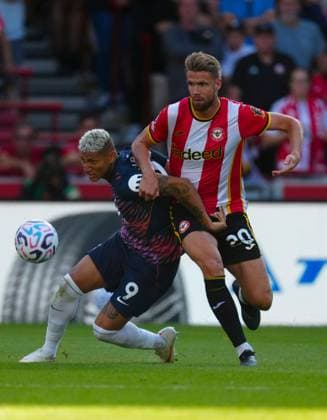 Richarlison of Tottenham Hotspur battles with Kristoffer Ajer of Brentford Brentford v Tottenham Hotspur, Premier League Football, Football, Gtech Community Stadium, London, UK - 22 Aug 2026London Gtech Community Stadium United Kingdom EDITORIAL USE ONLY No use with unauthorised audio, video, data, fixture lists, club league logos or live services. Online in-match use limited to 120 images, no video emulation. No use in betting, games or single club league player publications.  Copyright: xJavierxGarcia Shutterstockx 17111783fi