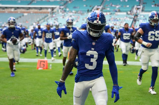 MIAMI GARDENS, FL - AUGUST 22: New York Giants wide receiver Odell Beckham Jr. (3) leaves the field following pregames warmups before the preseason NFL, American Football Herren, USA game between the New York Giants and the Miami Dolphins on Saturday, August 22, 2026 at Hard Rock Stadium in Miami, FL (Photo by Peter Joneleit Icon Sportswire) NFL: AUG 22 Giants at Dolphins EDITORIAL USE ONLY Icon260822001