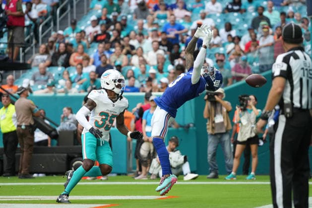 MIAMI GARDENS, FL - AUGUST 22: New York Giants wide receiver Odell Beckham Jr. (3) leaps for a pass in the end zone but can™t hang on as Miami Dolphins defensive back Miles Battle (35) defends during the preseason NFL, American Football Herren, USA game between the New York Giants and the Miami Dolphins on Saturday, August 22, 2026 at Hard Rock Stadium in Miami, FL (Photo by Peter Joneleit Icon Sportswire) NFL: AUG 22 Giants at Dolphins EDITORIAL USE ONLY Icon260822021