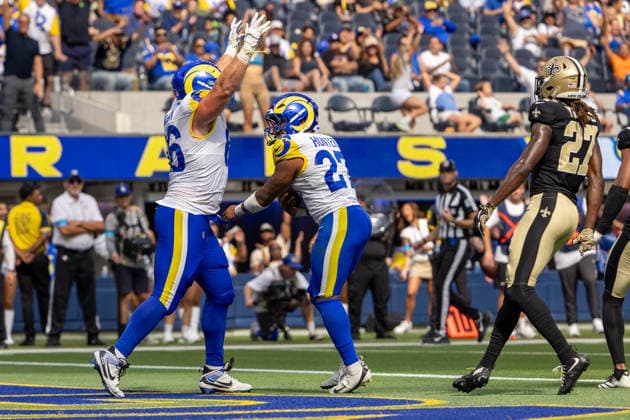 INGLEWOOD, CA - AUGUST 22: Max Klare 86 of the Los Angeles Rams celebrates a touchdown by Jarquez Hunter 27 during an NFL, American Football Herren, USA preseason game between the New Orleans Saints and the Los Angeles Rams on August 22, 2026, at SoFi Stadium in Inglewood, California. (Photo by Greg Fiore Icon Sportswire) NFL: AUG 22 Saints at Rams EDITORIAL USE ONLY Icon2608222390