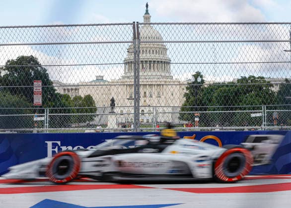 August 22, 2026: Louis Foster, driver of the 45 Rahal Letterman Lanigan Honda drives during qualifying for the NTT IndyCar, Indy Car, IRL, USA Series Freedom 250 on August 22, 2026 on the streets of Washington, DC. CSM Washington Dc USA - ZUMAc04_ 20260822_zma_c04_255 Copyright: xJustinxCooperx
