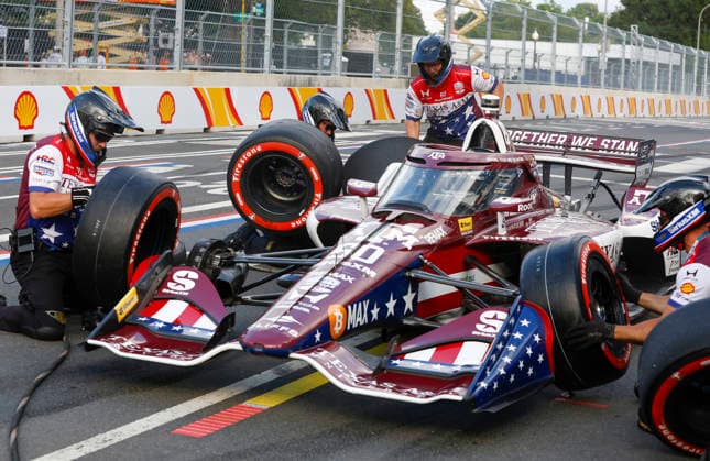 August 22, 2026: Felix Rosenqvist, driver of the 60 MSR Honda comes into the pits for a fresh set of tires during qualifying for the NTT IndyCar, Indy Car, IRL, USA Series Freedom 250 on August 22, 2026 on the streets of Washington, DC. CSM Washington Dc USA - ZUMAc04_ 20260822_zma_c04_246 Copyright: xJustinxCooperx