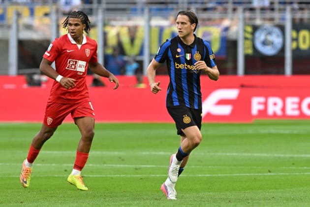 MANGA FOE ONDOA, Monza, PIOTR ZIELINSKI, Inter, Serie A 2026-27, Inter-Monza 4-1, azione, action, contrasto SERIE A 2026-27 INTER-MONZA 4-1
