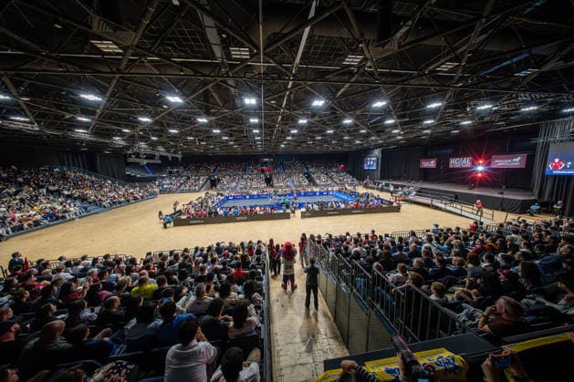22.08.2026, xkkux, Tischtennis, TTBL, Borussia Düsseldorf - TSV Bad Königshofen, Saison 2026 2027, 2. Spieltag, ARAG Centercourt Düsseldorf: Innenansicht Halle Spielstätte Tischtennishalle voll Innen Zuschauerränge Nordrhein-Westfalen Deutschland *** August 22, 2026, xkkux, Table Tennis, TTBL, Borussia Düsseldorf vs. TSV Bad Königshofen, 2026–2027 Season, Match Day 2, ARAG Centercourt Düsseldorf, interior view of the venue, table tennis hall, full house, spectator stands, North Rhine-Westphalia, Germany