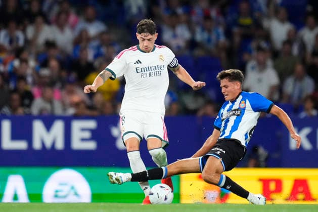 RCD Espanyol de Barcelona v Real Madrid - LaLiga EA Sports 2026 27 Federico Valverde central midfield of Real Madrid and Uruguay and Rafel Bauza central midfield of Espanyol and Spain compete for the ball during the La Liga EA Sports 2026 27 match between RCD Espanyol de Barcelona and Real Madrid at RCDE Stadium on August 22, 2026 in Barcelona, Spain. Barcelona Spain  Copyright: xJosexBretonx originalFilename:bretonhernandez-rcdespan260822_npPho.jpg