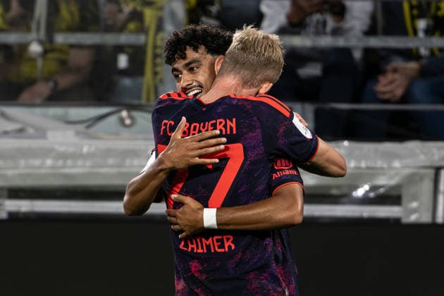 Torjubel zum 0:1 durch Nathaniel Brown 11 (FC Bayern Muenchen), Borussia Dortmund vs. FC Bayern Muenchen, Fussball, Franz Beckenbauer Supercup, 22.08.2026 DFB regulations prohibit any use of photographs as image sequences and or quasi-video Dortmund Nordrhein-Westfalen Deutschland *** Goal celebration for the 0-1 goal by Nathaniel Brown (11, FC Bayern Munich), Borussia Dortmund vs. FC Bayern Munich, soccer, Franz Beckenbauer Super Cup, August 22, 2026. DFB regulations prohibit any use of photographs as image sequences and or quasi-video. Dortmund, North Rhine-Westphalia, Germany Copyright: xkolbert-press MarcxNiemeyerx