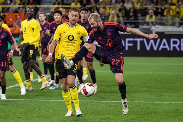 Konrad Laimer 27 (FC Bayern Muenchen) im Zweikampf mit Waldemar Anton 3 (Borussia Dortmund), Borussia Dortmund vs. FC Bayern Muenchen, Fussball, Franz Beckenbauer Supercup, 22.08.2026 DFB regulations prohibit any use of photographs as image sequences and or quasi-video Dortmund Nordrhein-Westfalen Deutschland *** Konrad Laimer 27 (FC Bayern Munich) in a tackle with Waldemar Anton 3 (Borussia Dortmund), Borussia Dortmund vs. FC Bayern Munich, Soccer, Franz Beckenbauer Super Cup, August 22, 2026 DFB regulations prohibit any use of photographs as image sequences and or quasi-video Dortmund, North Rhine-Westphalia, Germany Copyright: xkolbert-press MarcxNiemeyerx
