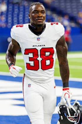 Aug 22, 2026; Indianapolis, Indiana, USA; Atlanta Falcons running back Nate Carter (38) during pregame against the Indianapolis Colts at Lucas Oil Stadium. Mandatory Credit: -Cal Media - ZUMAc04_ 20260822_zma_c04_311 Copyright: xJohnxMersitsx