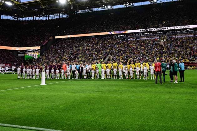 Mannschaften vor dem Spiel, Borussia Dortmund vs. FC Bayern Muenchen, Fussball, Franz Beckenbauer Supercup, 22.08.2026 DFB regulations prohibit any use of photographs as image sequences and or quasi-video Dortmund Nordrhein-Westfalen Deutschland *** Teams before the game, Borussia Dortmund vs. FC Bayern Munich, soccer, Franz Beckenbauer Super Cup, August 22, 2026. DFB regulations prohibit any use of photographs as image sequences and or quasi-video. Dortmund, North Rhine-Westphalia, Germany Copyright: xkolbert-press MarcxNiemeyerx