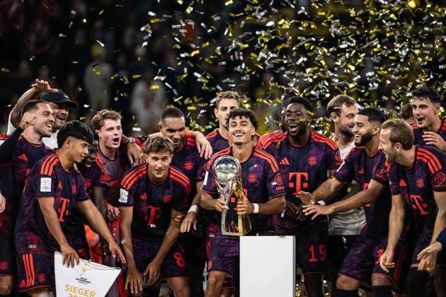 Nathaniel Brown 11 (FC Bayern Muenchen) mit Pokal, Borussia Dortmund vs. FC Bayern Muenchen, Fussball, Franz Beckenbauer Supercup, 22.08.2026 DFB regulations prohibit any use of photographs as image sequences and or quasi-video Dortmund Nordrhein-Westfalen Deutschland *** Nathaniel Brown 11 FC Bayern Munich with the trophy, Borussia Dortmund vs. FC Bayern Munich, soccer, Franz Beckenbauer Super Cup, August 22, 2026. DFB regulations prohibit any use of photographs as image sequences and or quasi-video. Dortmund, North Rhine-Westphalia, Germany Copyright: xkolbert-press MarcxNiemeyerx