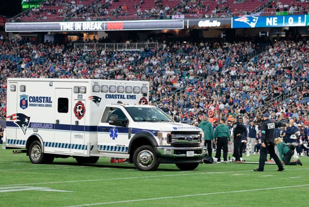 FOXBOROUGH, MA - AUGUST 22: A ambulance is brought onto the field as JaÕQuinden Jackson 45 of the Philadelphia Eagles is tended to during a preseason game between the New England Patriots and the Philadelphia Eagles on August 22, 2026, at Gillette Stadium in Foxborough, Massachusetts. (Photo by Fred Kfoury III Icon Sportswire) NFL, American Football Herren, USA AUG 22 Eagles at Patriots EDITORIAL USE ONLY Icon482260822003