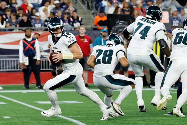 FOXBOROUGH, MA - AUGUST 22: Andy Dalton 14 of the Philadelphia Eagles rolls from the pocket during a preseason game between the New England Patriots and the Philadelphia Eagles on August 22, 2026, at Gillette Stadium in Foxborough, Massachusetts. (Photo by Fred Kfoury III Icon Sportswire) NFL, American Football Herren, USA AUG 22 Eagles at Patriots EDITORIAL USE ONLY Icon482260822017