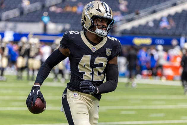 August 22, 2026, Inglewood, California, USA: New Orleans Saints Running Back Mike Reid (42) warms up before an NFL, American Football Herren, USA football preseason game against Los Angeles Rams, in Inglewood, Calif. on Saturday August 22, 2026. Inglewood USA - ZUMAc68_ 20260822_zaf_c68_155 Copyright: xRingoxChiux