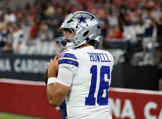 August 22, 2026, U.S.: August 22nd, 2026, Glendale, Arizona, USA: Dallas Cowboys quarterback Sam Howell (16) warms up before an NFL, American Football Herren, USA football preseason game between the Dallas cowboys and Arizona Cardinals U.S. - ZUMAv153 20260822_zsp_v153_004 Copyright: xDavidxVeneziax