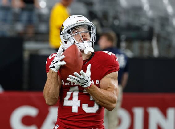 August 22, 2026, U.S.: August 22nd, 2026, Glendale, Arizona, USA: Arizona Cardinals linebacker Karson Sharar (43) warms up before an NFL, American Football Herren, USA football preseason game between the Dallas cowboys and Arizona Cardinals U.S. - ZUMAv153 20260822_zsp_v153_002 Copyright: xDavidxVeneziax