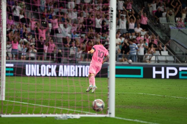 Lionel Messi seen celebrating a goal during MLS, Fussball Herren, USA game between teams of Inter Miami and Toronto (Diego Cruz Ball Raw Images) Miami Nu Stadium USA Copyright: xDiegoxCruzx DSC07199