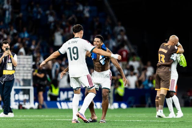 August 22, 2026, Barcelona, Catalonia, Spain: BARCELONA, SPAIN - AUGUST 22: Real Madrid players celebrate victory at full time following the LaLiga EA Sports match between RCD Espanyol and Real Madrid at RCDE Stadium on August 22 at RCDE Stadium on Barcelona, Spain. Barcelona Spain - ZUMAs316 20260822_znp_s316_071 Copyright: xMartixSeguraxRamonedax