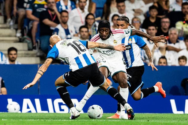 August 22, 2026, Barcelona, Catalonia, Spain: BARCELONA, SPAIN - AUGUST 22: Vanja Drkusic and Tyrhys Dolan of RCD Espanyol challenges Yan Diomandeof Real Madrid for the ball during the LaLiga EA Sports match between RCD Espanyol and Real Madrid at RCDE Stadium on Barcelona, Spain. Barcelona Spain - ZUMAs316 20260822_znp_s316_062 Copyright: xMartixSeguraxRamonedax
