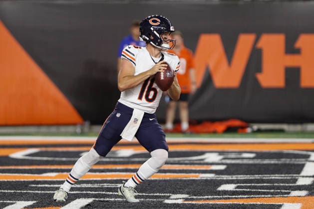 CINCINNATI, OH - AUGUST 22: Chicago Bears quarterback Miller Moss (16) looks to pass during the preseason game between the Chicago Bears and the Cincinnati Bengals at Paycor Stadium on August 22, 2026 in Cincinnati, OH. (Photo by Ian Johnson Icon Sportswire) NFL, American Football Herren, USA AUG 22 Bears at Bengals EDITORIAL USE ONLY Icon260822041