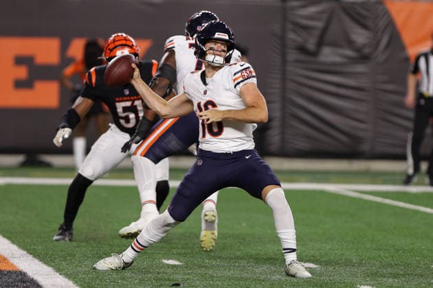 CINCINNATI, OH - AUGUST 22: Chicago Bears quarterback Miller Moss (16) passes the ball during the preseason game between the Chicago Bears and the Cincinnati Bengals at Paycor Stadium on August 22, 2026 in Cincinnati, OH. (Photo by Ian Johnson Icon Sportswire) NFL, American Football Herren, USA AUG 22 Bears at Bengals EDITORIAL USE ONLY Icon260822042