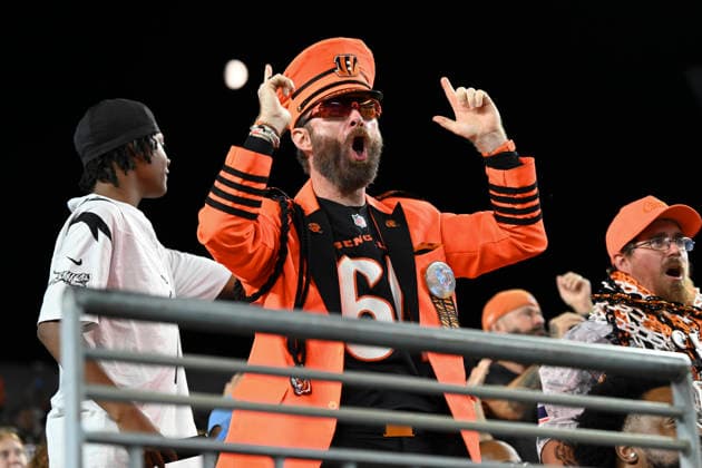 August 22, 2026: Cincinnati Bengals fans cheer their team against the Chicago Bears in their game in Cincinnati, Ohio. Cal Media Cincinnati USA - ZUMAc04_ 20260822_zma_c04_405 Copyright: xBrentxClarkx