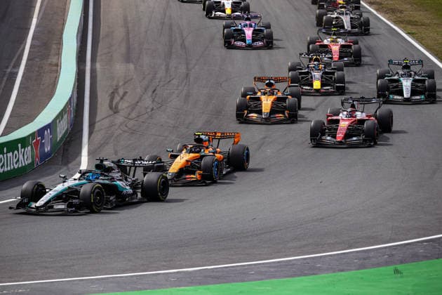63 George Russell (GBR) of Mercedes-AMG PETRONAS Formula One Team driving the Mercedes W17, 1 Lando Norris (GBR) of McLaren Mastercard F1 Team driving the Mercedes MCL40 and 16 Charles Leclerc (MCO) of Scuderia Ferrari HP driving the Ferrari SF-26 during the start of the Sprint Race of the FORMULA 1 HEINEREN DUTCH GRAND PRIX 2026 at the Circuit Park Zandvoort in Zandvoort, Netherlands on Saturday August 22, 2026 (Photo by ATP, Tennis Herren Bildagentur Jean Pierre Thill)  Copyright: xJeanxPierrexThillx Sportspressphoto_SPR213305