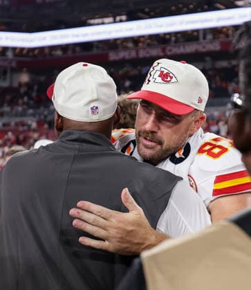 Aug 22, 2026; Tampa, Florida, USA; Kansas City Chiefs tight end Travis Kelce (87) after a NFL, American Football Herren, USA game between the Kansas City Chiefs and Tampa Bay Buccaneers at Raymond James Stadium in Tampa, Florida. Mandatory Credit: Taylor McFee-Cal Media Tampa USA - ZUMAc04_ 20260822_zma_c04_412 Copyright: xTaylorxMcfeex