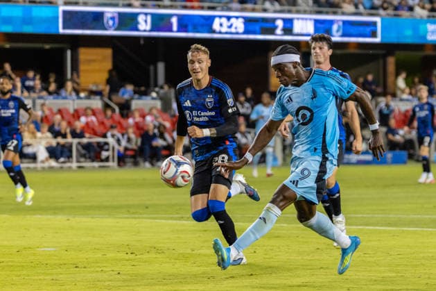 SAN JOSE, CA - AUGUST 22: Kelvin Yeboah 9 of Minnesota United FC scores his second goal in the first half of a MLS, Fussball Herren, USA match against the San Jose Earthquakes on August 22, 2026 at PayPal Park in San Jose, CA. (Photo by Matthew Huang Icon Sportswire) SOCCER: AUG 22 MLS San Jose Earthquakes vs Minnesota United FC EDITORIAL USE ONLY Icon260822145