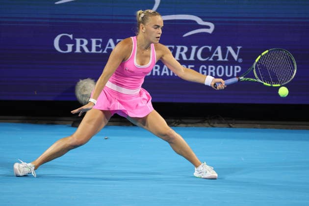 August 22, 2026, Mason, Oh, USA: Cincinnati Open Tennis 2026 - Sara Bejlek plays a ball against Coco Gauff in the Cincinnati Open Tennis Tournament held in Mason OH. 2026 08 22. ZUMAPress Mason USA - ZUMAn24_ 20260822_zaf_n24_413 Copyright: xWallyxNellx