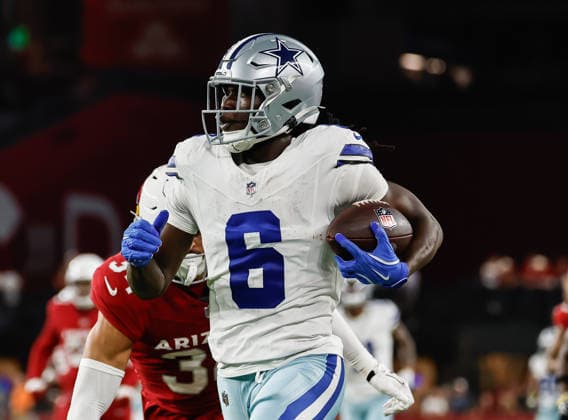 August 22, 2026, U.S.: August 22nd, 2026, Glendale, Arizona, USA: Dallas Cowboys wide receiver Camden Brown (6) runs the ball down the field during an NFL, American Football Herren, USA football preseason game between the Dallas cowboys and Arizona Cardinals U.S. - ZUMAv153 20260822_zsp_v153_016 Copyright: xDavidxVeneziax