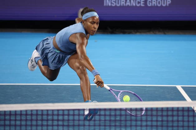 August 22, 2026, Mason, Oh, USA: Cincinnati Open Tennis 2026 - Coco Gauff plays a ball against Sara Bejlek in the Cincinnati Open Tennis Tournament held in Mason OH. 2026 08 22. ZUMAPress Mason USA - ZUMAn24_ 20260822_zaf_n24_394 Copyright: xWallyxNellx