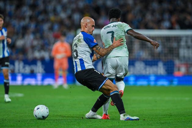 RCD ESPANYOL v REAL MADRID RCDE STADIUM BARCELONA. Aug 22, 2026 RCD ESPANYOL vs REAL MADRID Aug 22,2026 Drkusic (16) of RCD Espanyol vies with Vinicius Jr (7) of Real Madrid during the match between RCD Espanyol and Real Madrid corresponding to the second day of La Liga EA Sports at RCDE Stadium in Barcelona, Spain. Cornella El Prat ESP Copyright: xS.xRosx