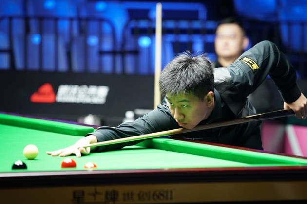 WUHAN, CHINA - AUGUST 23: Gao Yang of China plays a shot in the first round match against Guan Zhen of China on day 1 of Wuhan Open 2026 at the Optics Valley Gymnasium of Huazhong University of Science and Technology on August 23, 2026 in Wuhan, Hubei Province of China.  Copyright: xTaixChengzhex 111661617324