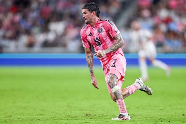MIAMI, FL - AUGUST 22: Rodrigo de Paul (7) of Inter Miami CF is seen running during the MLS, Fussball Herren, USA match between Toronto FC and Inter Miami CF on August 22,2026 at NU Stadium, Miami, Fla.(Photo by Chris Arjoon Icon Sportswire) SOCCER: AUG 22 MLS Inter Miami CF vs Toronto FC EDITORIAL USE ONLY Icon2608220000043