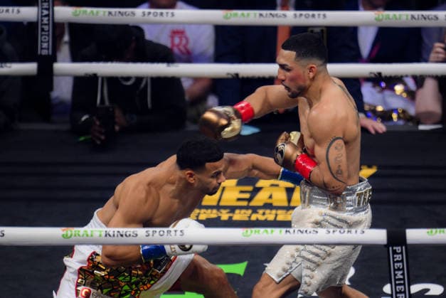 Rolando Romero vs Teofimo Lopez in Las Vegas LAS VEGAS, NEVADA - AUG 22: Rolando Rolly Romero (blue glove) and Teofimo Lopez (red glove) exchange punches during their WBA World Welterweight Championship title fight on Saturday night of main event at T-Mobile Arena in Las Vegas, Nevada, United States on August 22, 2026. Tayfun Coskun Anadolu Nevada United States. Editorial use only. Please get in touch for any other usage.  Copyright: x2026xAnadoluxTayfunxCoskunx