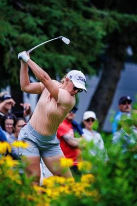 August 22, 2026, Edmonton, Alberta, Canada: Riley Smyth (USA) tees off the second hole tee in round 3 of the LPGA, Golf Damen CPKC Canadian Women s Open..LPGA CPKC Canada WomenÃ¢â‚¬â ¢s Open leader Mayu Yamashita shot 5 under par to bringing her total to -19, tying the LPGA record after 54 holes. 16-year-old amateur Aphrodite Deng (tied for 6th place) leads all Canadians at 10 under par after shooting 63 (7 under par) in the third round (the low score for the round). Nine players are currently sitting at 10 under par or better heading into the final round. Deng is also one of 4 Canadians under 18 to make the cut, a tournament first. Edmonton Canada - ZUMAs197 20260822_aaa_s197_407 Copyright: xRonxPalmerx