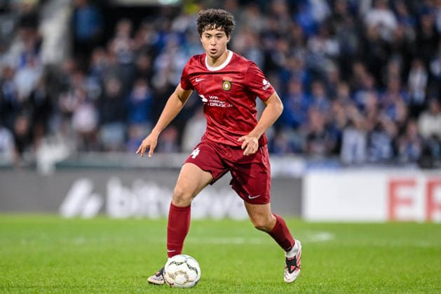 Franz Bleicher (SG Sonnenhof Grossaspach) in Aktion, am Ball, Einzelaktion waehrend des DFB-Pokal 1 Runde Spiels zwichen SG Sonnenhof Grossaspach v Arminia Bielefeld, Wir machen Druck Arena am 22. August 2026 in Grossaspach, Deutschland. (Foto von Harry Langer DeFodi Images) +++ Franz Bleicher (SG Sonnenhof Grossaspach) controls the Ball during the DFB-Pokal 1 Runde match between SG Sonnenhof Grossaspach v Arminia Bielefeld at Wir machen Druck Arena on August 22, 2026 in Grossaspach, Germany. (Photo by Harry Langer DeFodi Images) (Photo by Harry Langer DeFodi Images) DFB DFL REGULATIONS PROHIBIT ANY USE OF PHOTOGRAPHS AS IMAGE SEQUENCES AND OR QUASI-VIDEO. - *** Franz Bleicher of SG Sonnenhof Grossaspach in action, on the ball, making a solo run during the DFB Cup first-round match between SG Sonnenhof Grossaspach and Arminia Bielefeld at the Wir machen Druck Arena on August 22, 2026, in Grossaspach, Germany. Photo by Harry Langer, DeFodi Images. Franz Bleicher of SG Sonnenhof Grossaspach controls the ball during the first-round DFB Cup match between SG Sonnenhof Grossaspach and Arminia Bielefeld at Wir machen Druck Arena on August 22, 2026 in Grossaspach, Germany. Photo by Harry Langer, DeFodi Images. Photo by Harry Langer, DeFodi Images. DFB and DFL regulations prohibit any use of photographs as image sequences and or quasi-video.