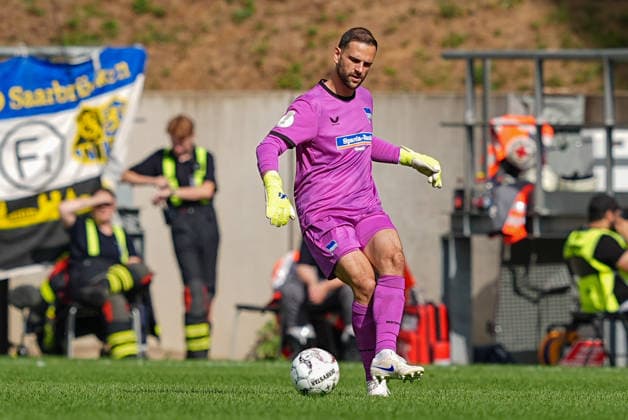 22.08.2026, xydrx, Fußball, DFB Pokal, 1. FC Saarbrücken - Hertha BSC, Saison 2026 2027, Ludwigsparkstadion: Marius Gersbeck (Hertha BSC, 35) DFB regulations prohibit any use of photographs as image sequences and or quasi-video. *** August 22, 2026, xydrx, Soccer, DFB Cup, 1. FC Saarbrücken vs. Hertha BSC, 2026–2027 season, Ludwigsparkstadion, Marius Gersbeck, Hertha BSC, 35 DFB regulations prohibit any use of photographs as image sequences and or quasi-video Copyright: HMBxMedia YannisxDreimann